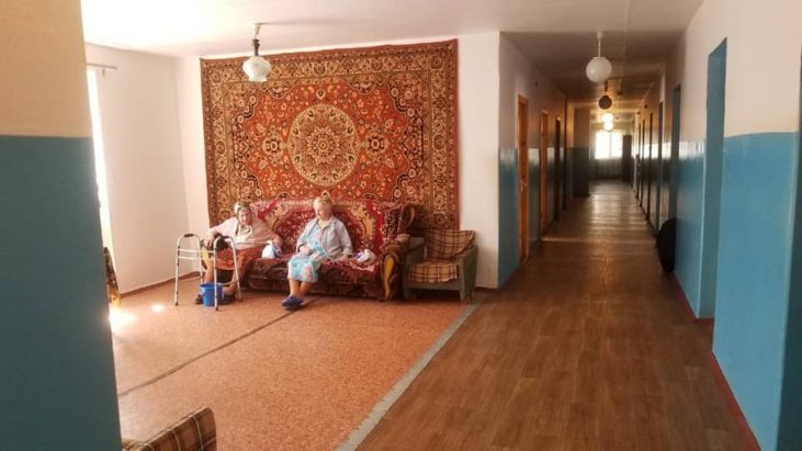 Посетили дом для стариков в Змиев Харьковской обл.